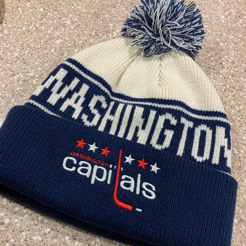 Washington Capitals Pom Beanie